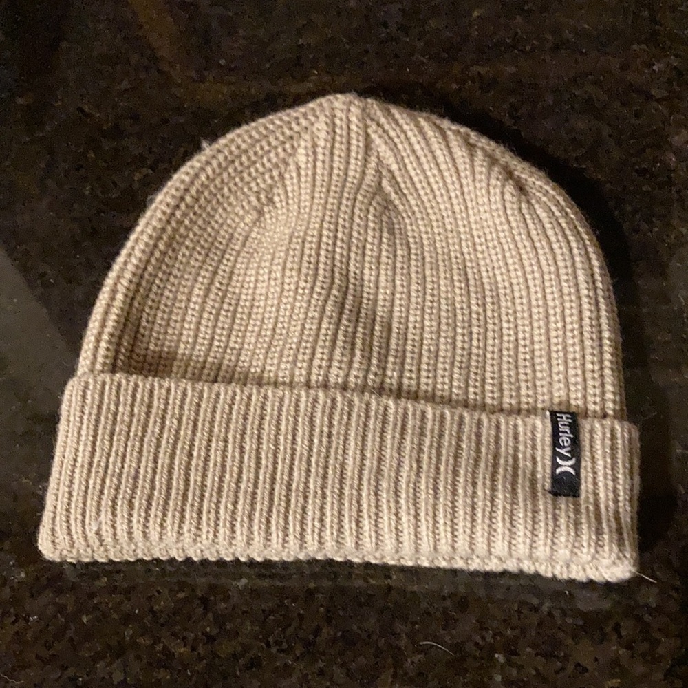Beanie - Picture 4 of 4